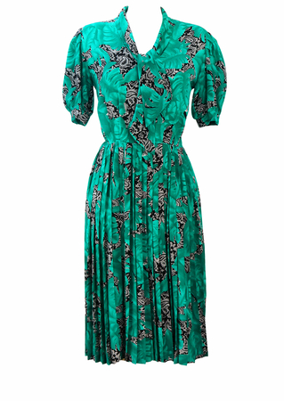 Vintage 80's Green Short Sleeved Midi Pleated Dress with Black & White Paisley Pattern - S/M
