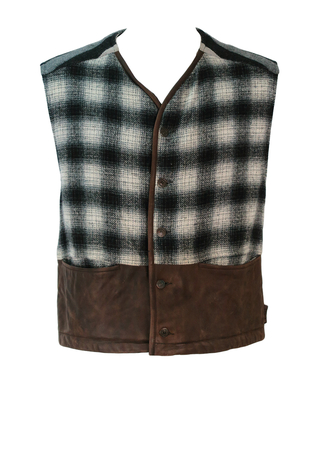 Levis Chunky Black & White Check Gilet with Leather Detail - L